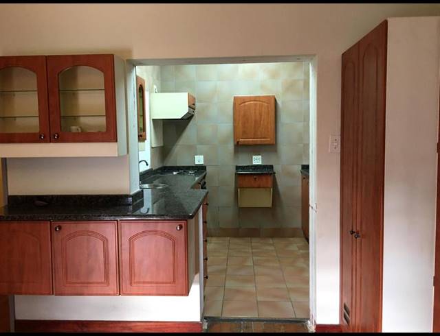 3 BEDROOM PROPERTY TO RENT IN MENLO PARK